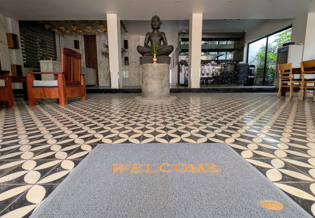 Welcome mat in the lobby